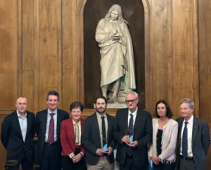 Photo avec les lauréats l'IMT et la Fondation Mines-Télécom du PRIX-ACADEMIE-DES-SCIENCES-2023