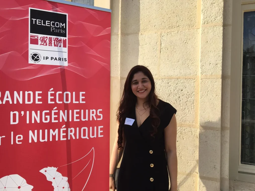 Enseignante Chercheuse Maria Mushtaq
